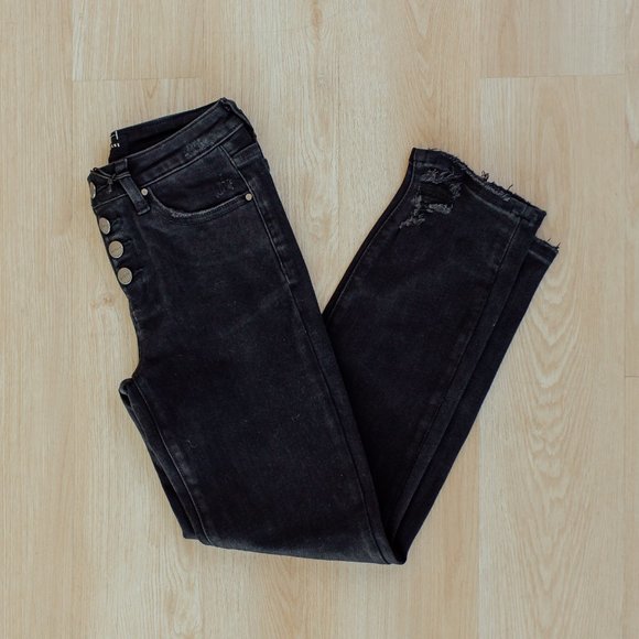 Risen Black Jeans - Picture 6 of 7